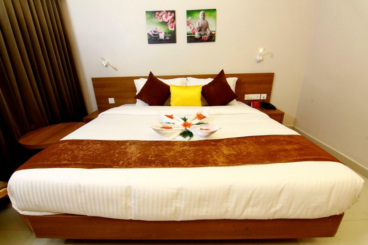 Hotel Panacea Ventures Kollam Buitenkant foto