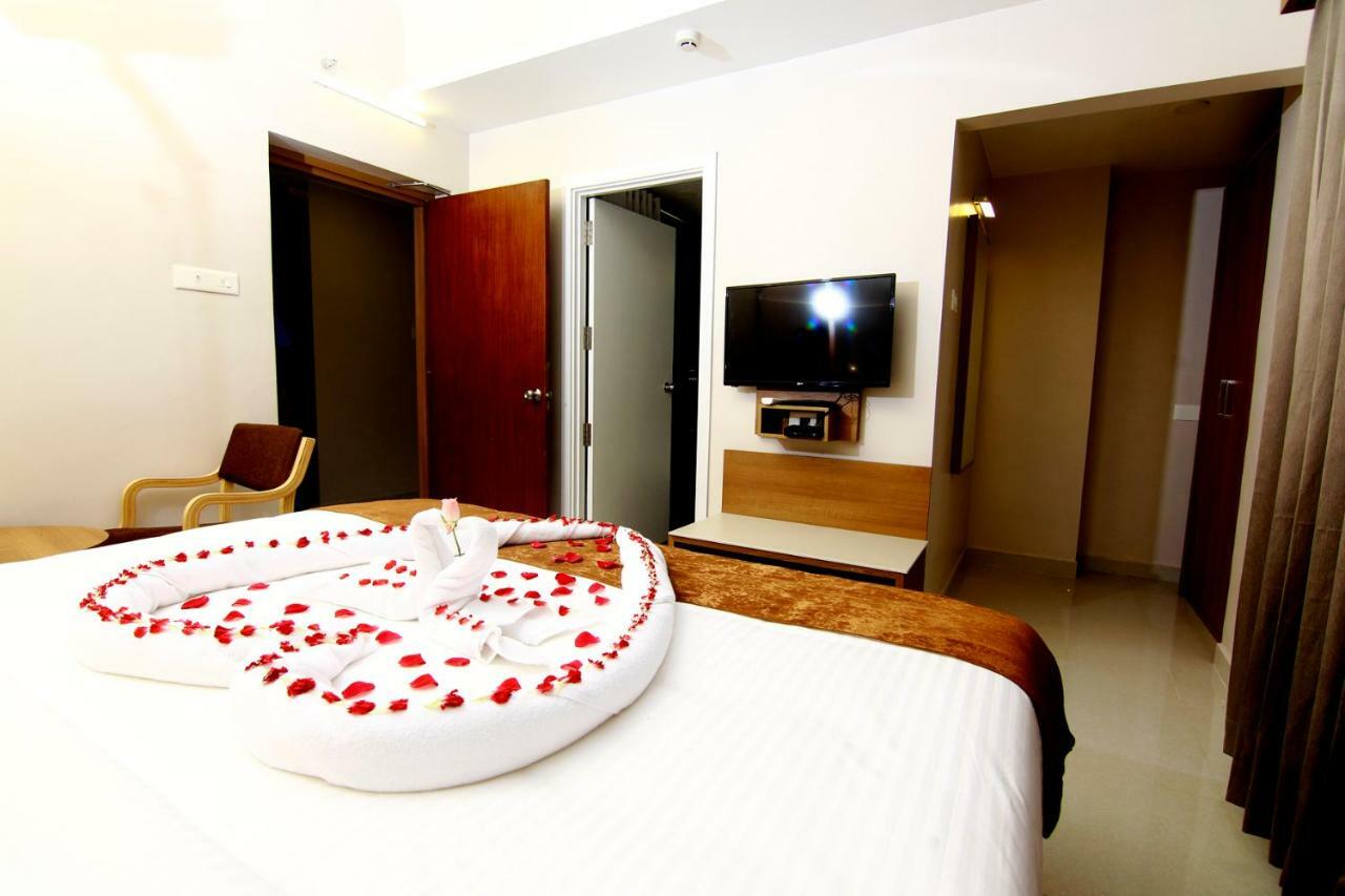 Hotel Panacea Ventures Kollam Buitenkant foto