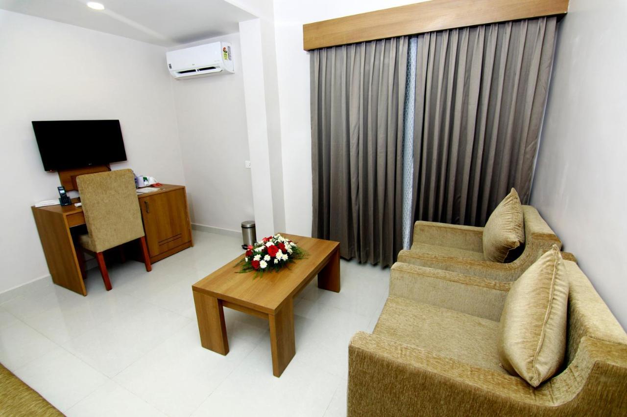 Hotel Panacea Ventures Kollam Buitenkant foto